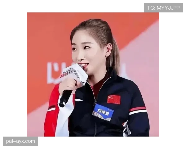 刘诗雯退役后每天五点起床练瑜伽，这谁顶得住啊